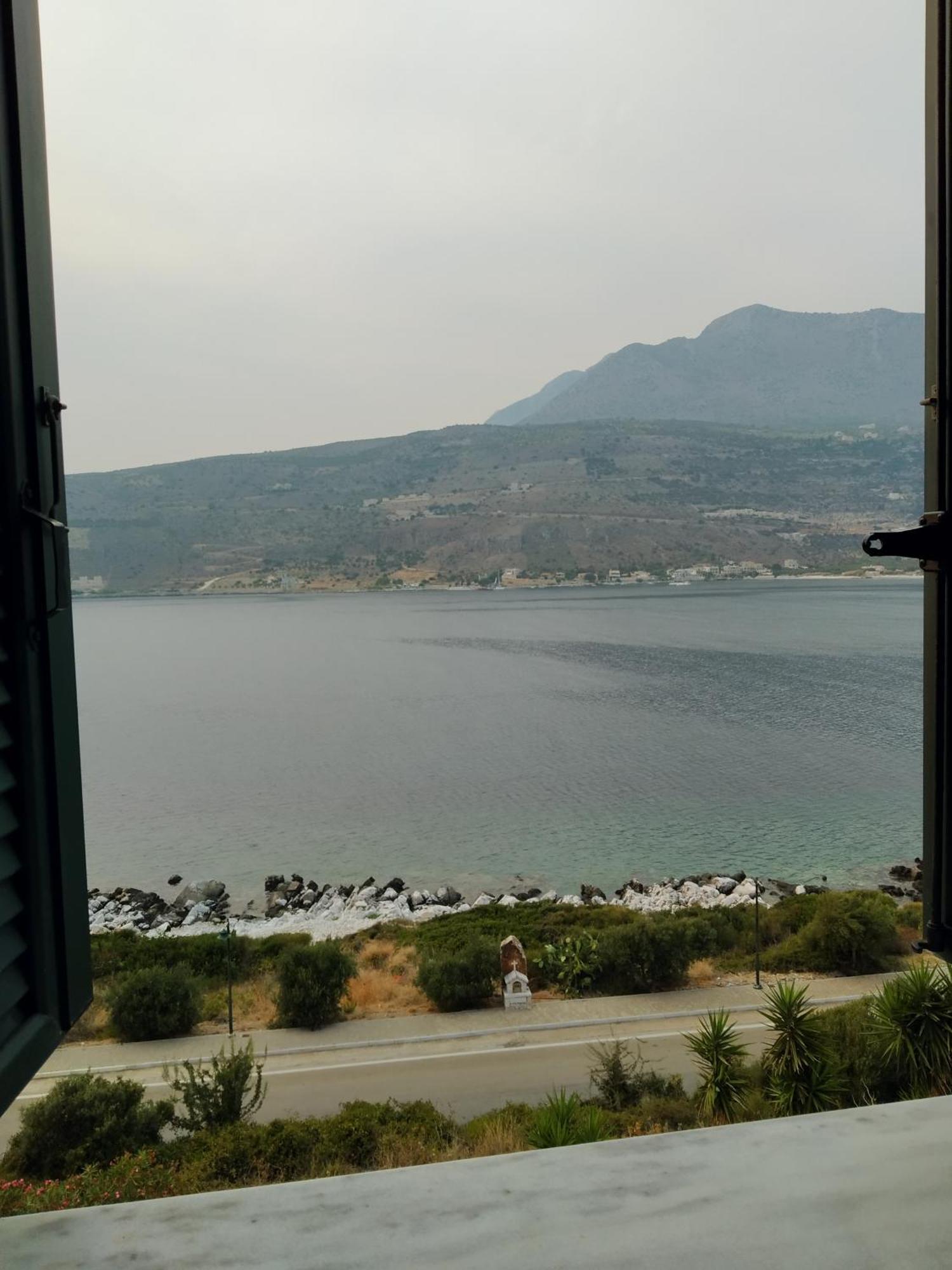 Vatoulia House Aparthotel Neo Oitilo Exterior photo